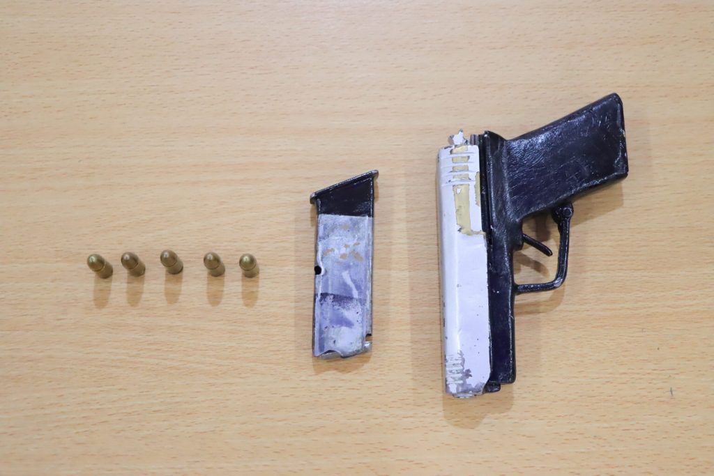 b8ae6e7f-2f77-4a5b-9b73-613803a1bd85