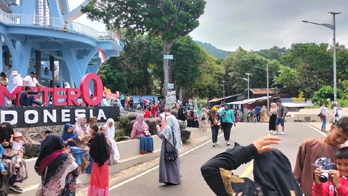 1b583340-8fba-4288-ab92-580d93d67ede1 (1)