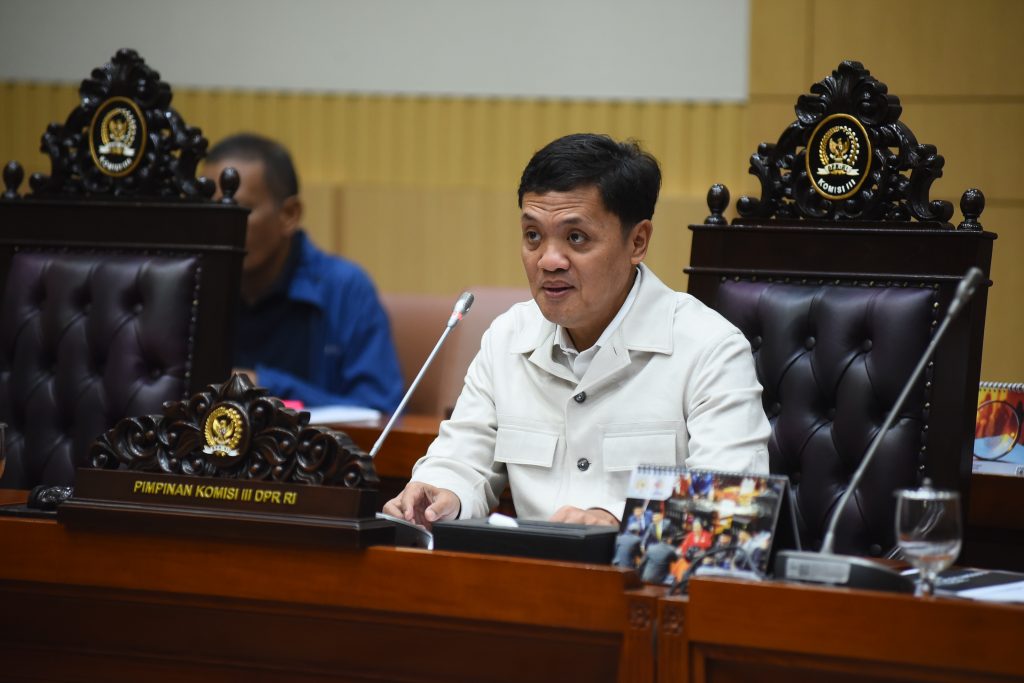 Ketua_Komisi_III_DPR_RI__Habiburokhman__Foto__Dep_Mahendra20260106123119